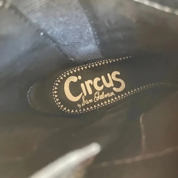 New Gray Suede Circus By Sam Edelman Booties, Size 6 - Picture 6 of 7